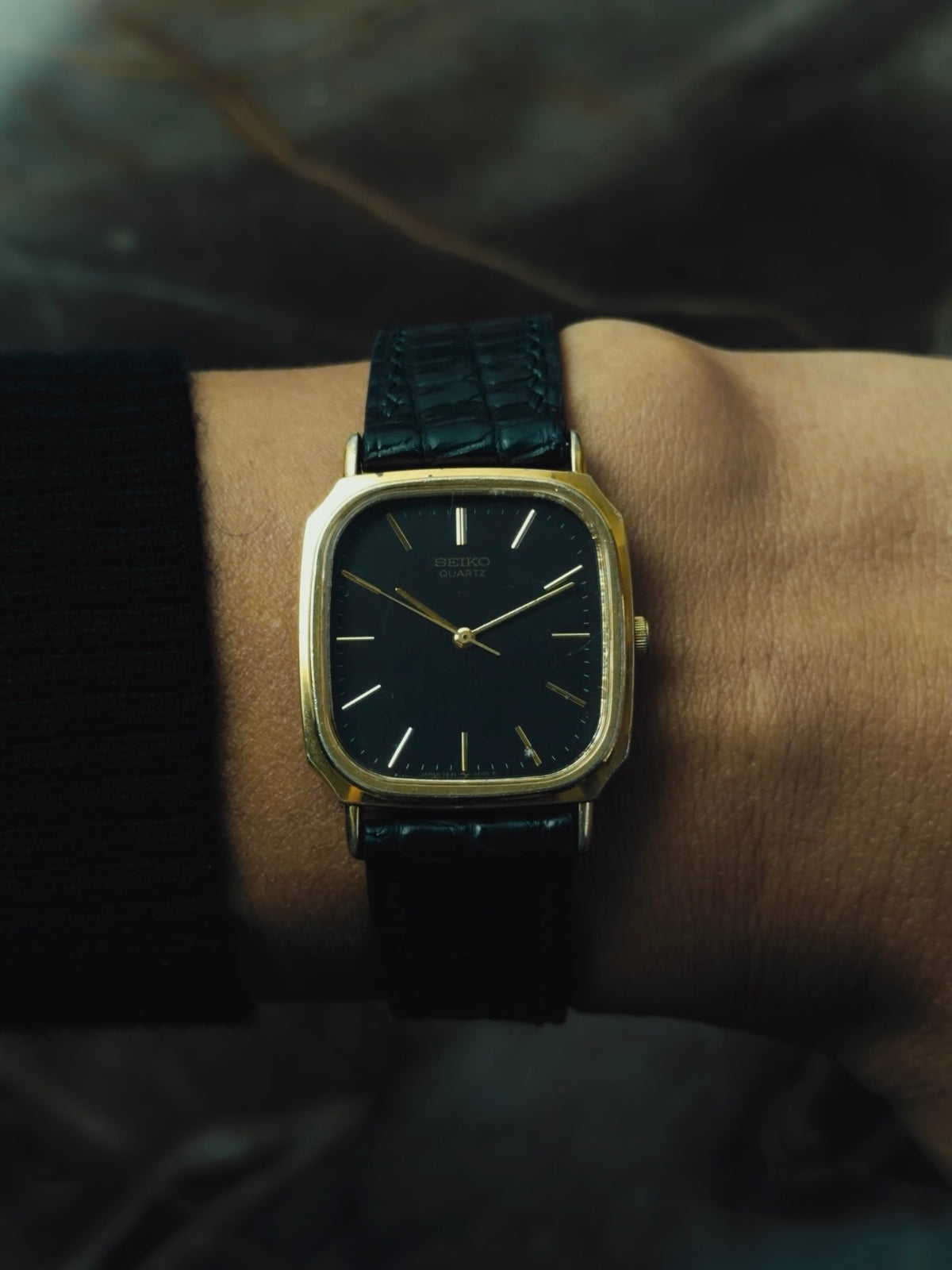SEIKO Black Dial Gold Tone Cushion 1985