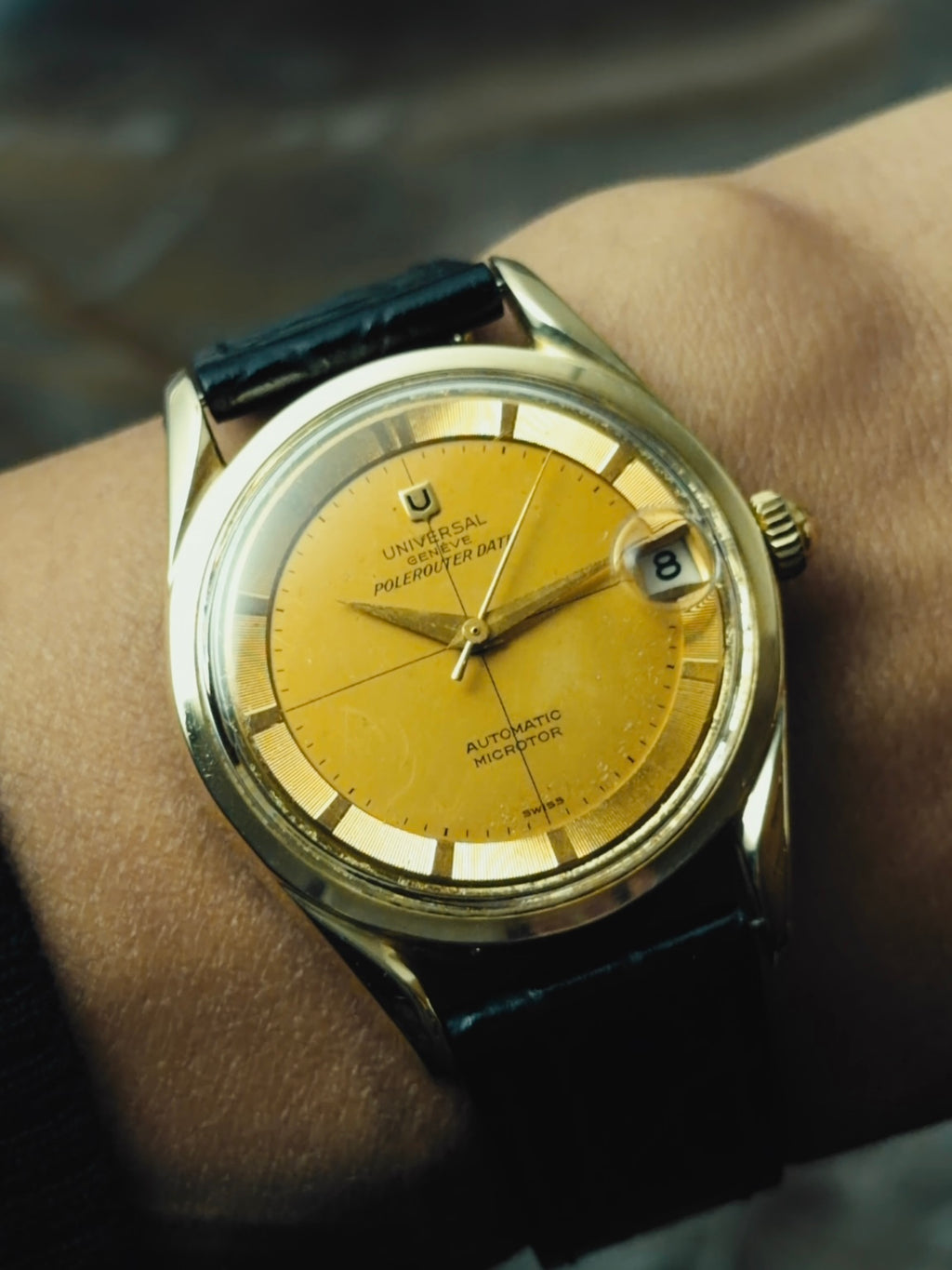 UNIVERSAL GENÈVE Polerouter Date "Golden Horizon" Dial 1960s｜ユニバーサル・ジュネーブ ヴィンテージ時計 - 4