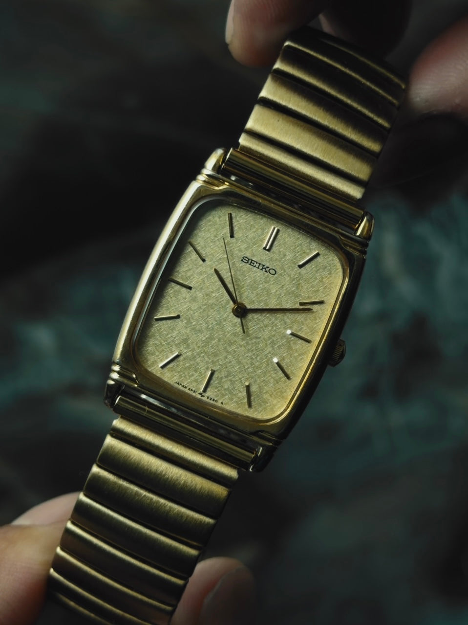 SEIKO Square Gold Textured Dial Quartz 1987｜セイコー ヴィンテージ時計 - 6
