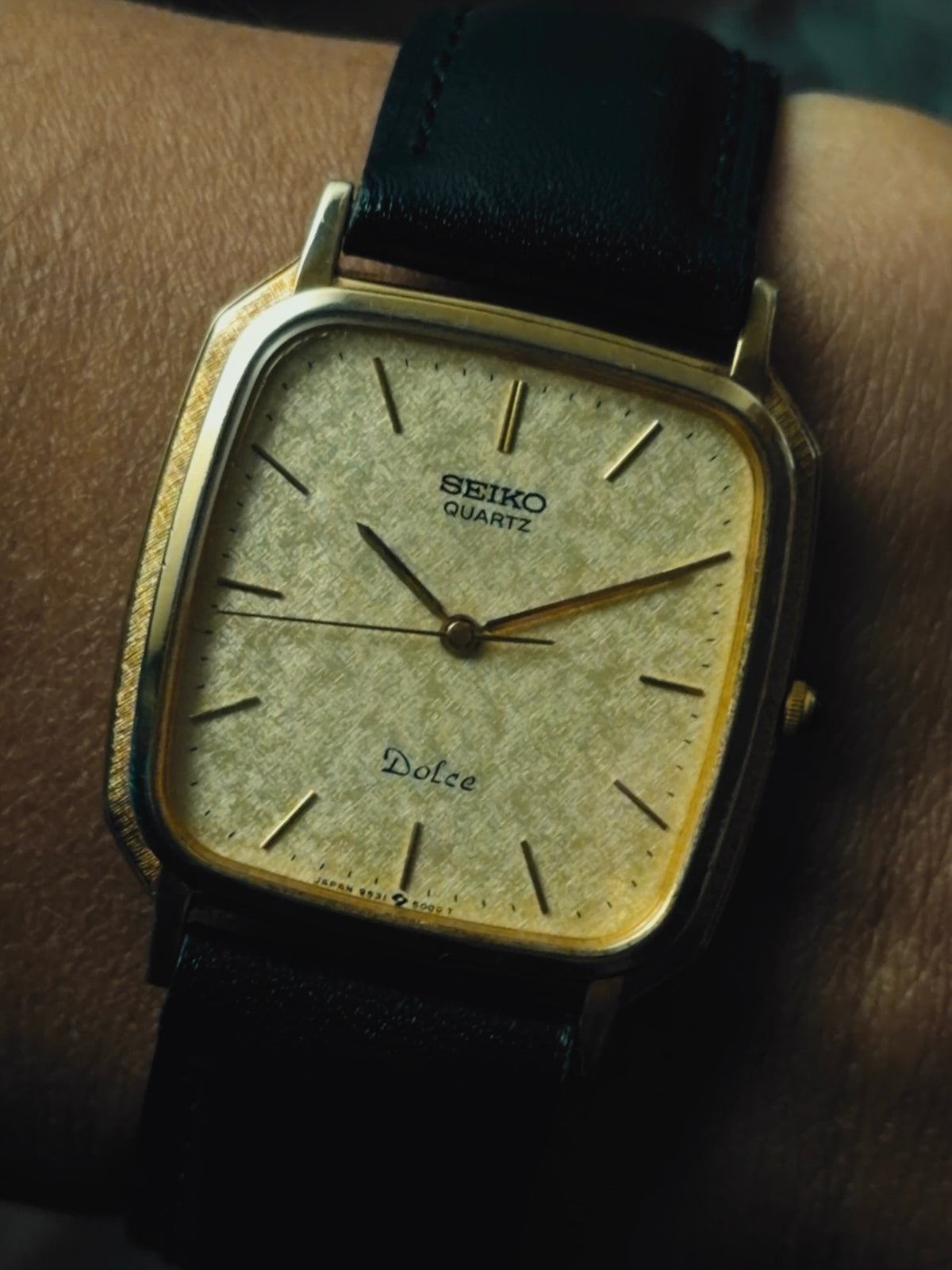 SEIKO Dolce Gold Textured Dial Quartz 1989｜セイコー ヴィンテージ時計 - 6
