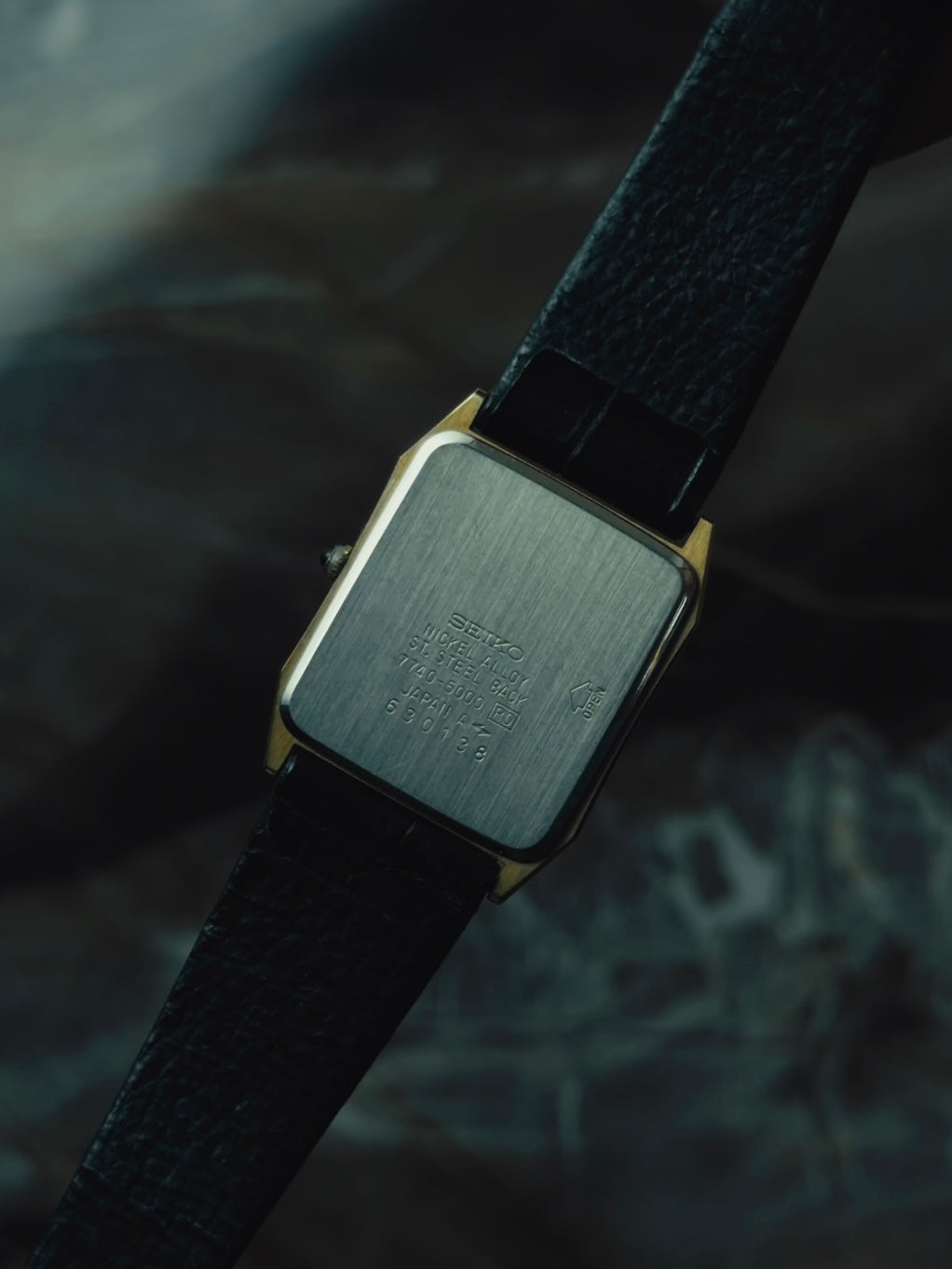 SEIKO Dolce Gold Textured Dial Quartz 1986｜セイコー ヴィンテージ時計 - 9