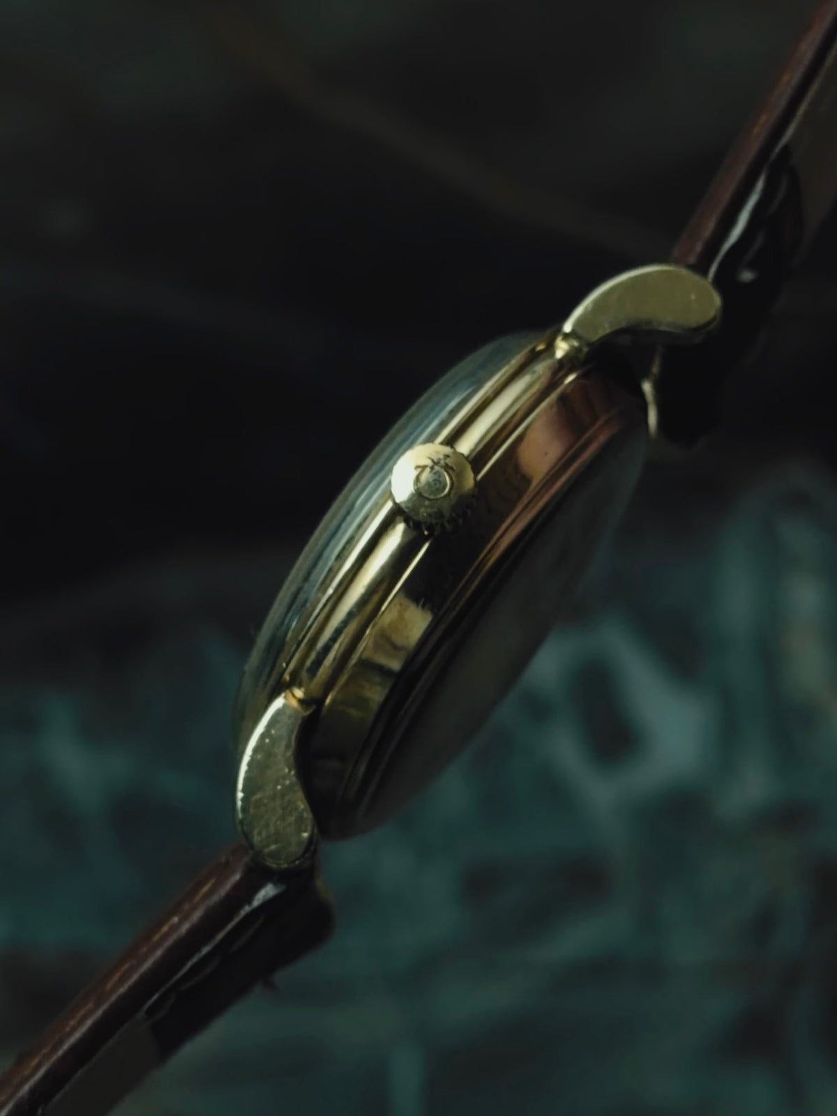 OMEGA "Antique Gold Tropical Dial" 1950s