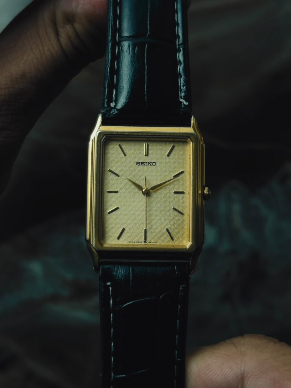 SEIKO Rectangular Gold Textured Dial Quartz 1990｜セイコー ヴィンテージ時計 - 11