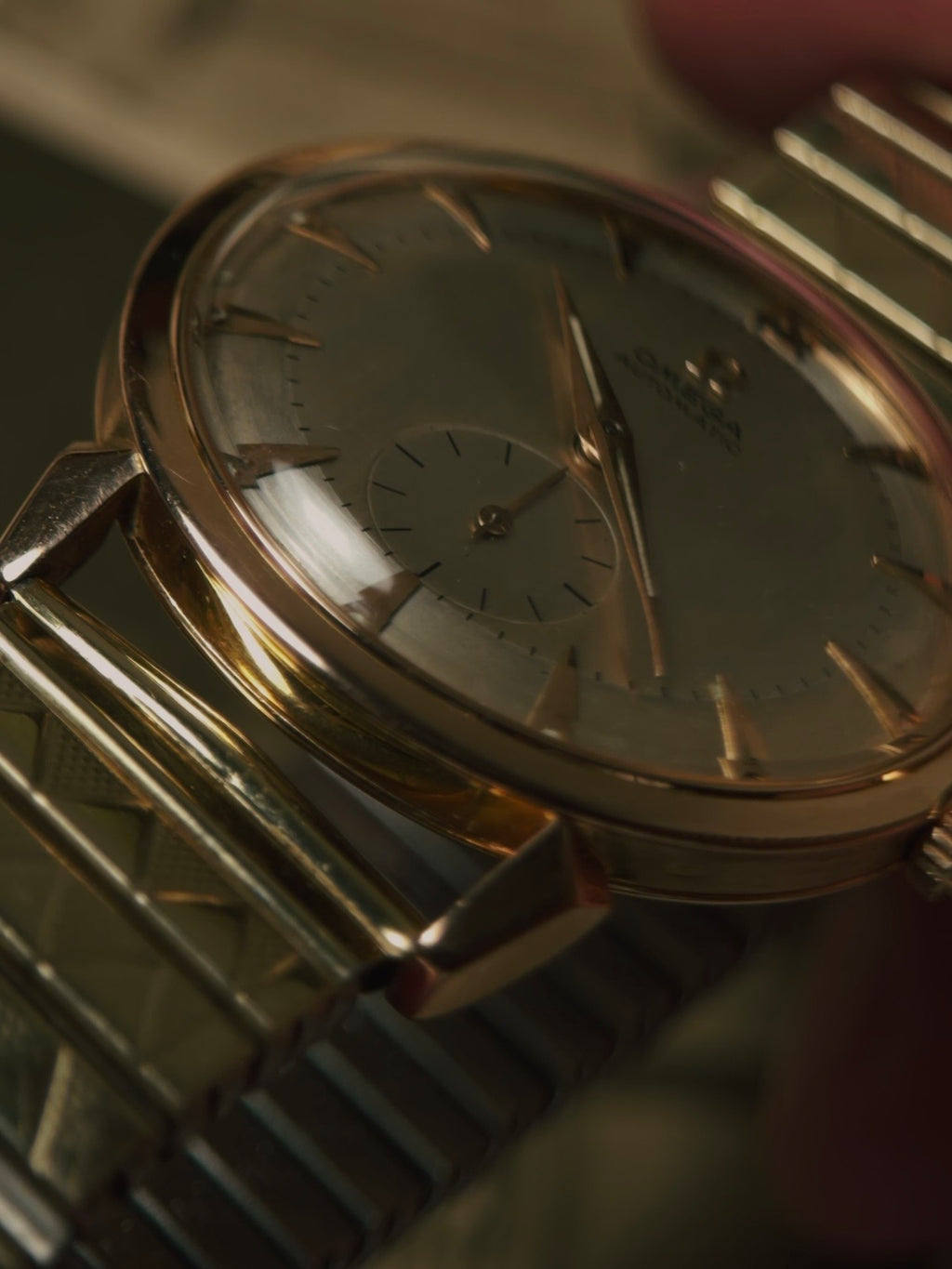 OMEGA 2709 18k Yellow Gold 1952s