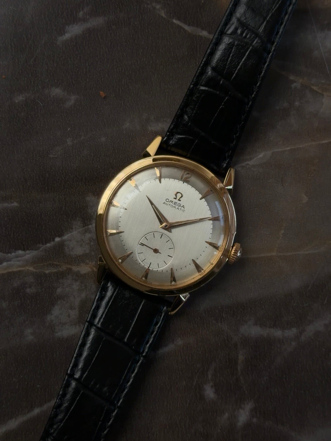 OMEGA 2709 18k Yellow Gold 1952s