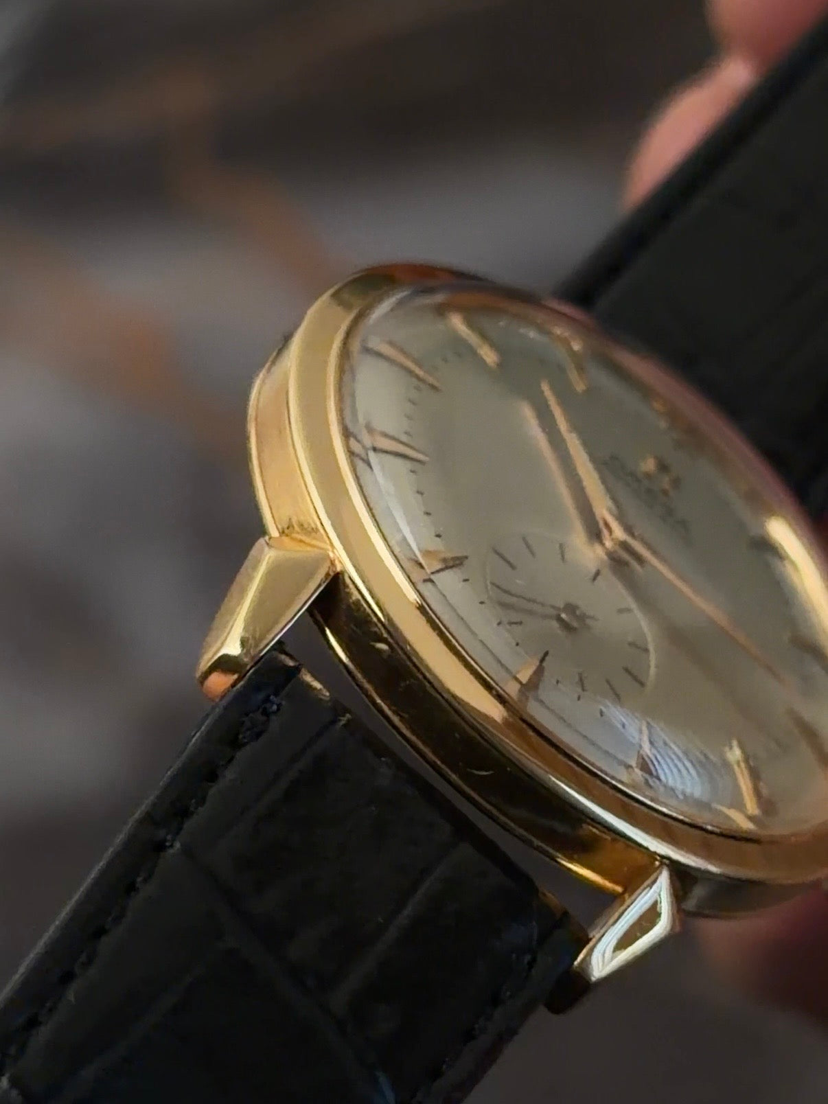 OMEGA 2709 18k Yellow Gold 1952s
