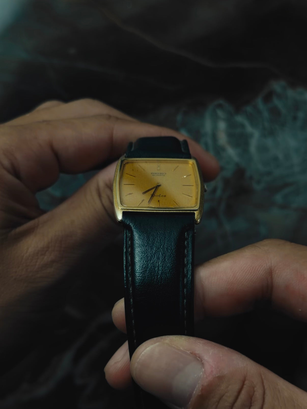 SEIKO Dolce Quartz Gold Tank Vintage 1991s