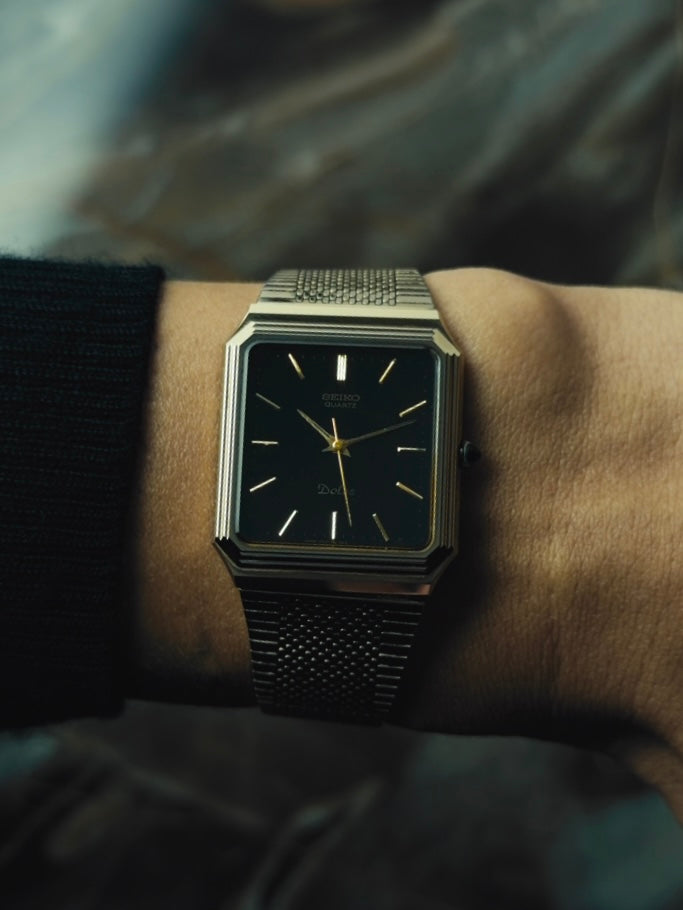 SEIKO Dolce Quartz Black dial 1983