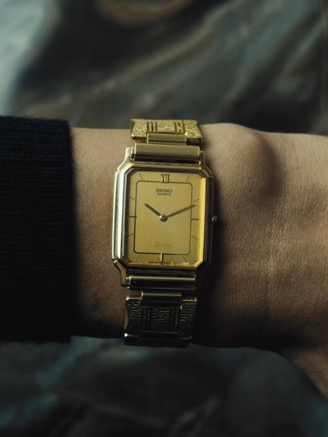 SEIKO Dolce Champagne Gold Dial Quartz 1984