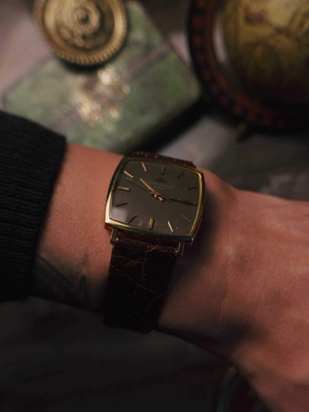 Jaeger-LeCoultre  18K Yellow Gold LECOULTRE CLUB