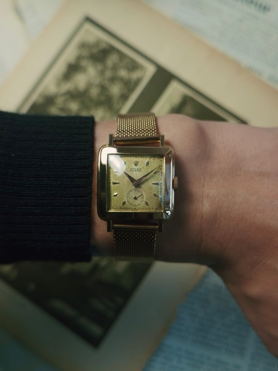 ROLEX  PERPETUAL BULGING BACK 18k Pose Gold 1950s