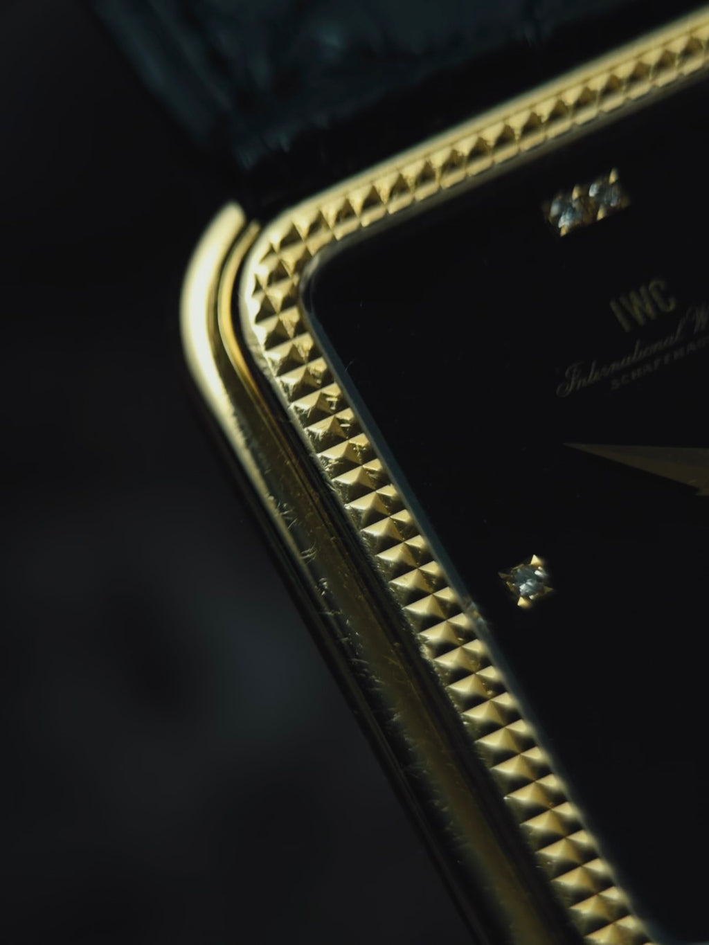 IWC Tank Onyx black Diamonds UAE 18k Solid gold Clous de Paris guilloche 1980s