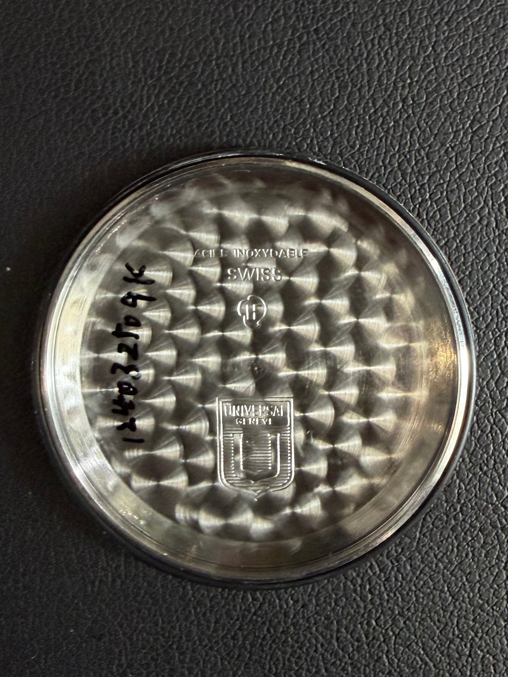 UNIVERSAL GENÈVE Polerouter Date "Golden Horizon" Dial 1960s｜ユニバーサル・ジュネーブ ヴィンテージ時計 - 20