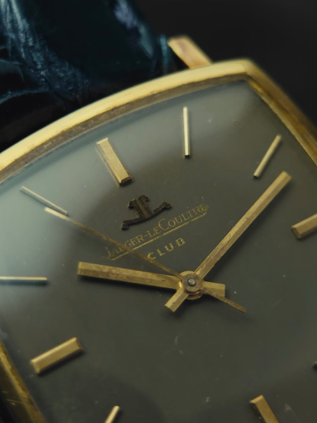 Jaeger-LeCoultre  18K Yellow Gold LECOULTRE CLUB