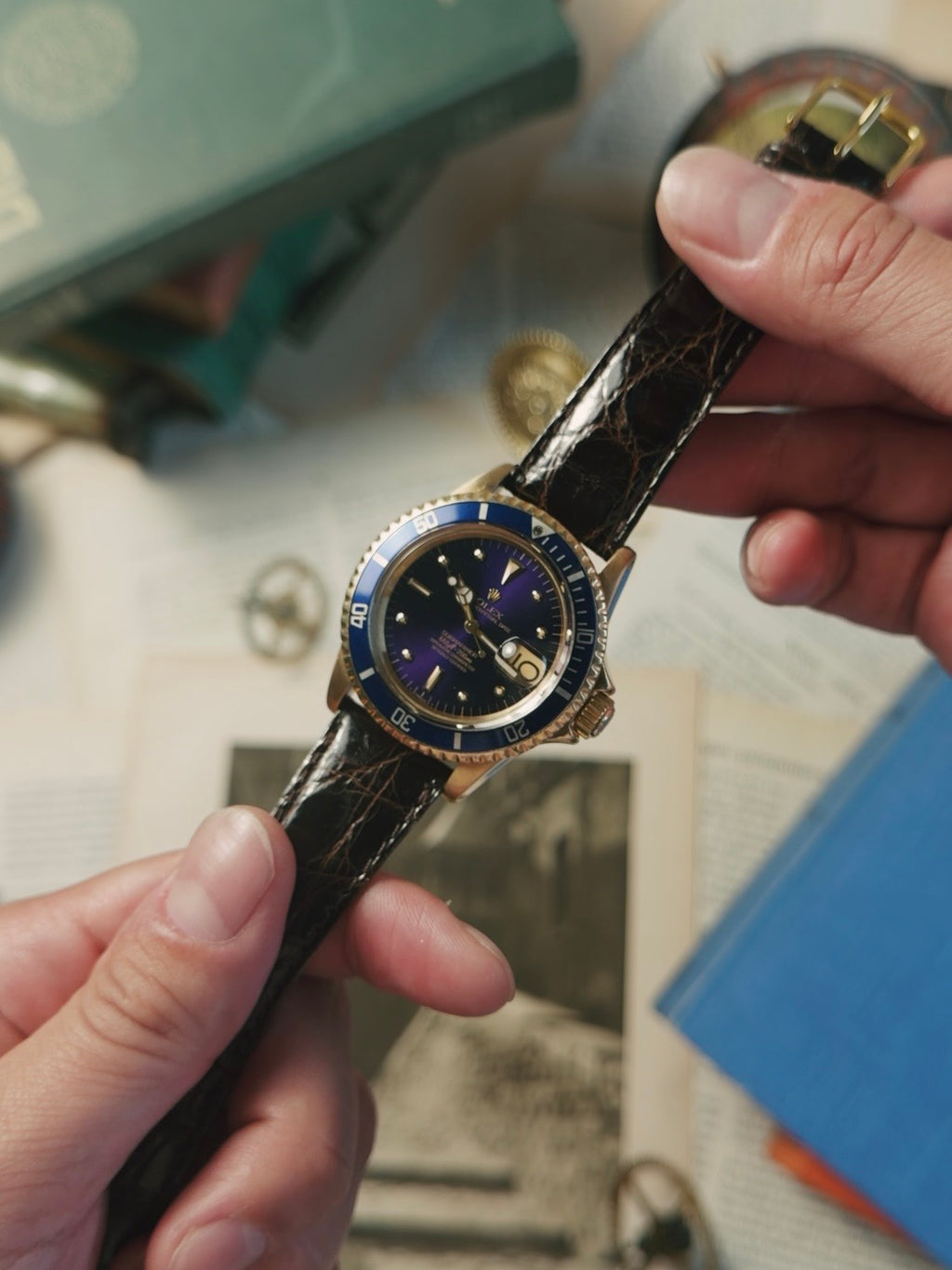 ROLEX 18k YG “PUPLE CHANGE” Nipple Blue Submariner Date 1973s