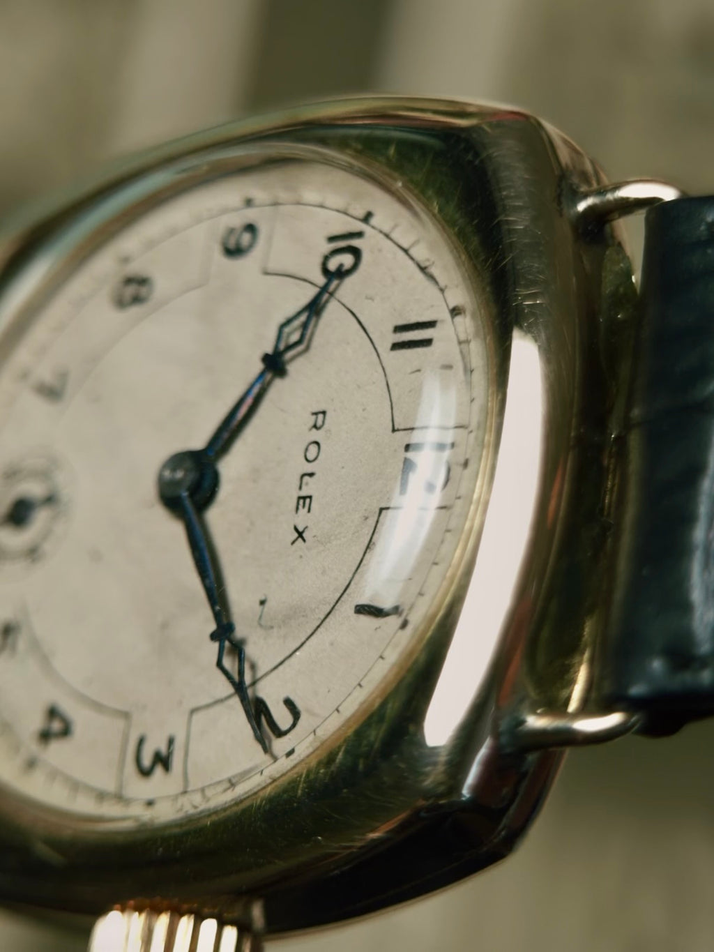 ROLEX  HUNTER TRENCH CUSHION 14K GOLD 1936s