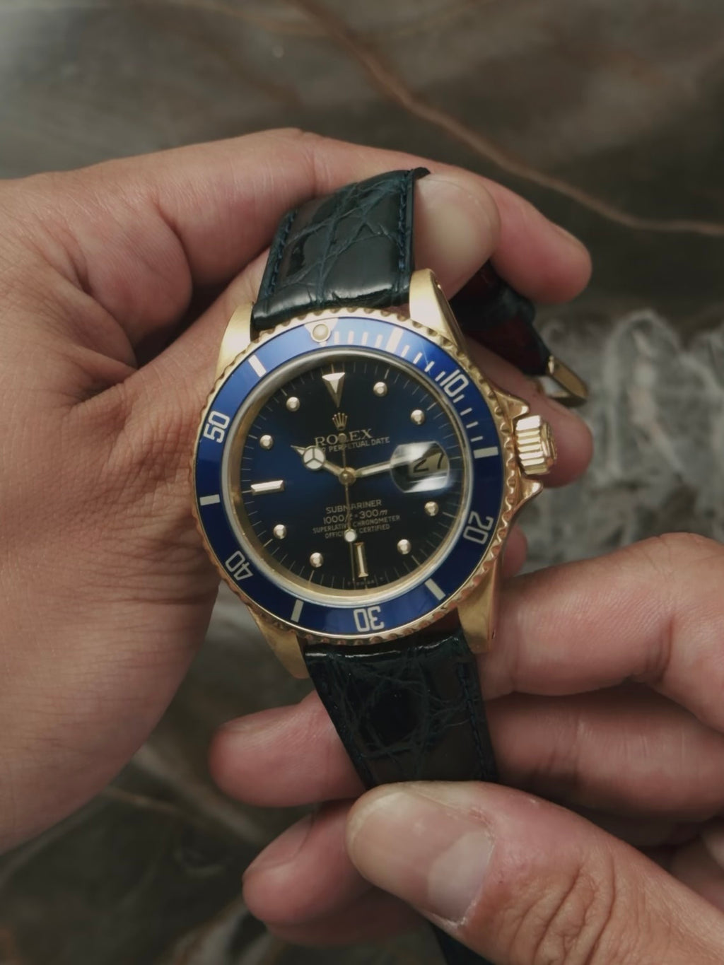 ROLEX 18k YG “Nipple Index” Blue Submariner Date 1984s