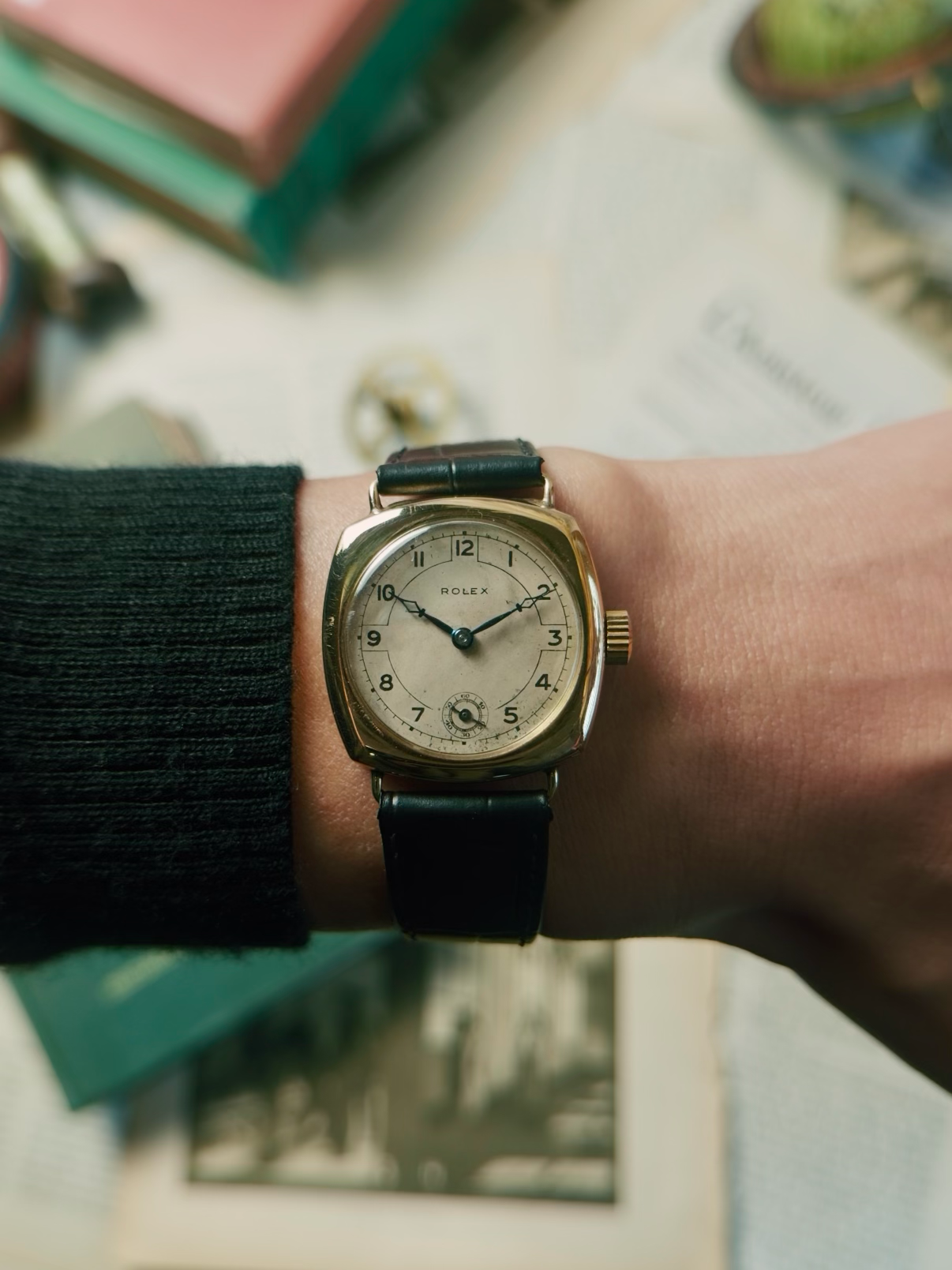 ROLEX  HUNTER TRENCH CUSHION 14K GOLD 1936s