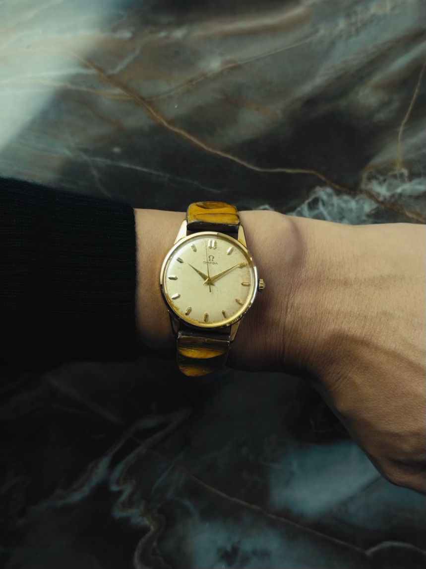 OMEGA Manual Wind GP Vintage Patina Dial 1950s