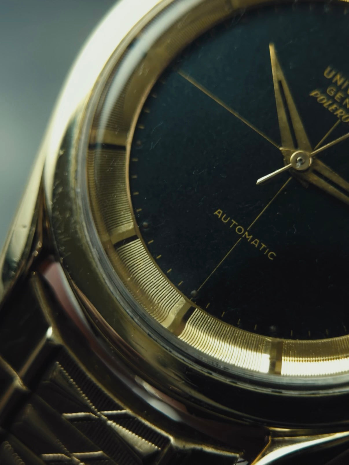 UNIVERSAL GENEVE POLEROUTER 20214 Gold Filled 1950s