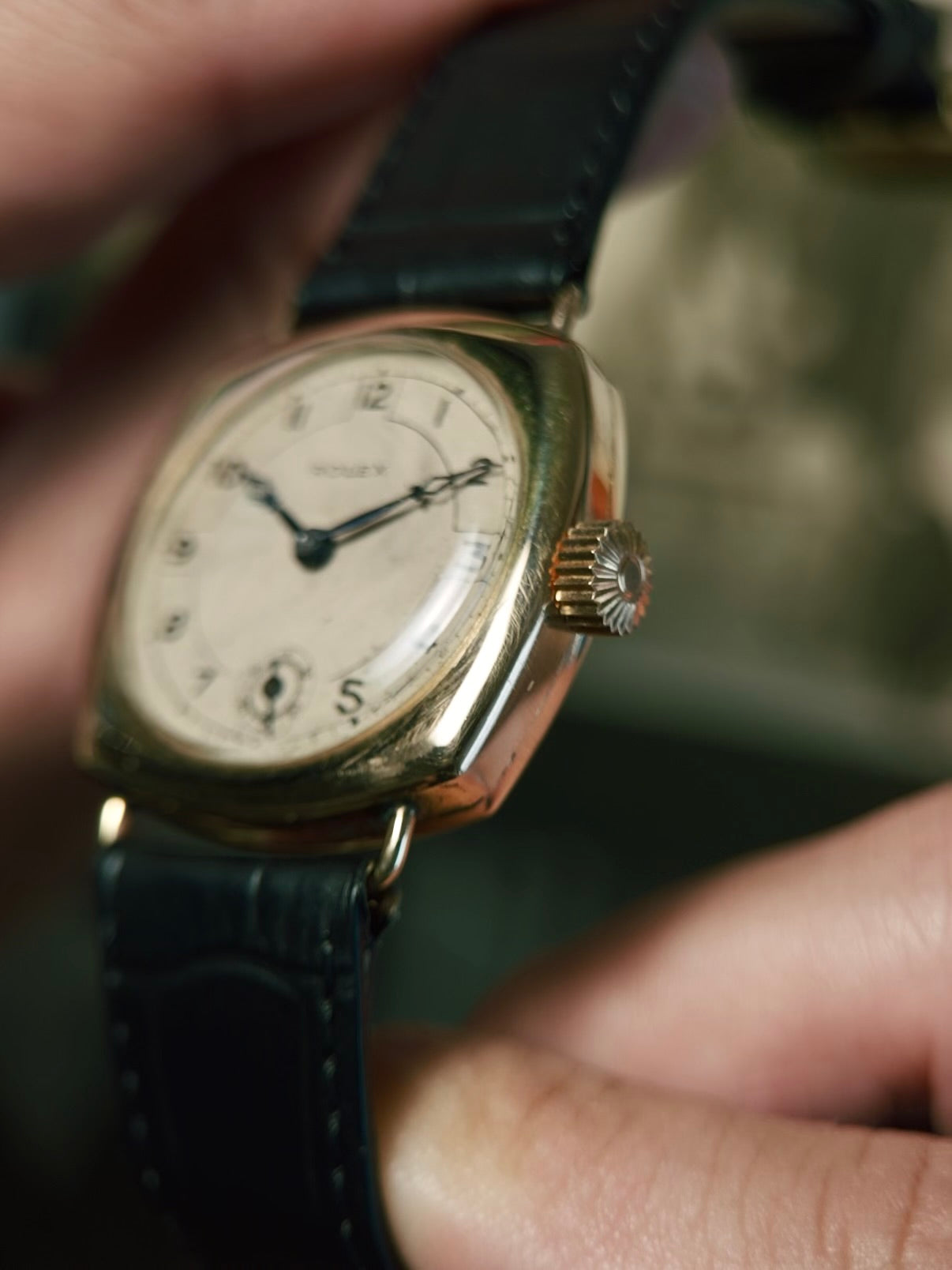 ROLEX  HUNTER TRENCH CUSHION 14K GOLD 1936s