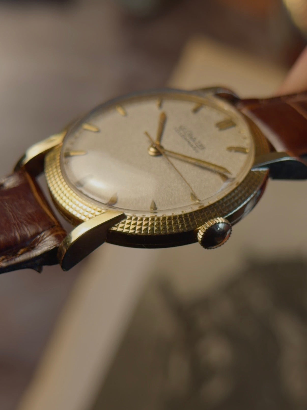 Jaeger-LeCoultre 18k Yellow Gold Clous de Paris