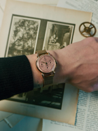 UNIVERSAL GENEVE 18k RED GOLD COMPAX BIG HORN LUG  1945s