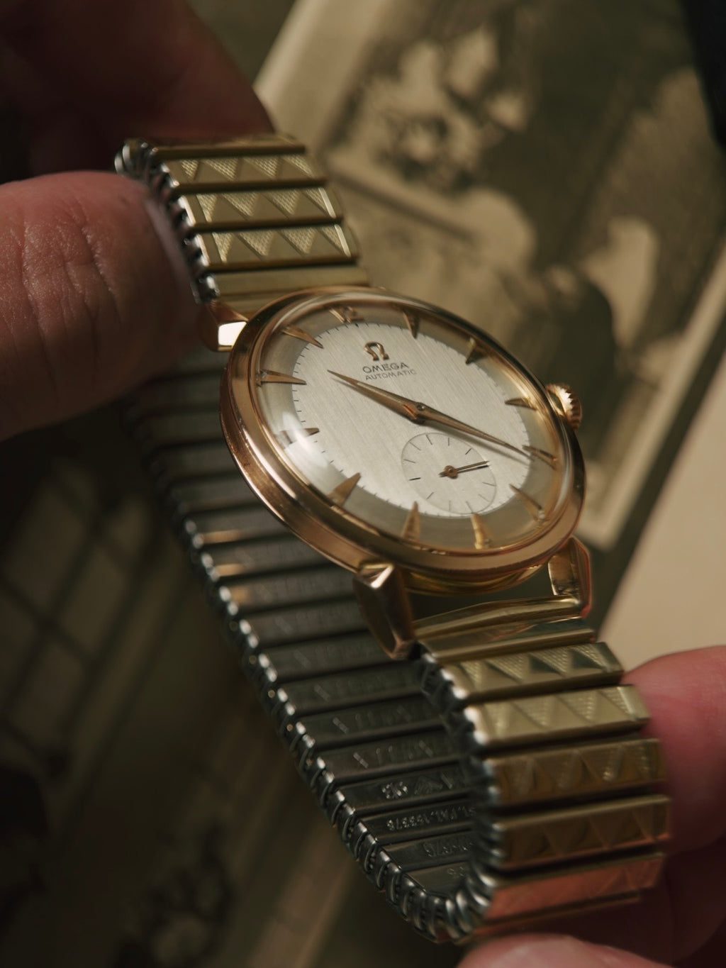 OMEGA 2709 18k Yellow Gold 1952s