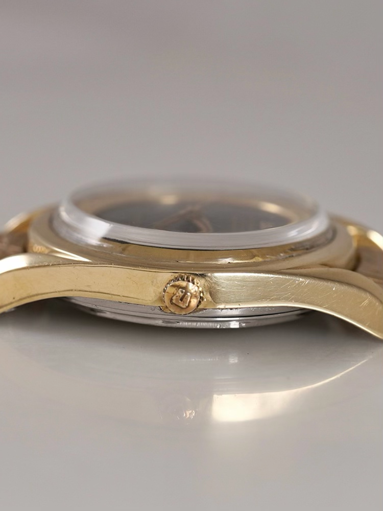 UNIVERSAL GENEVE POLEROUTER 20214 Gold Filled 1950s