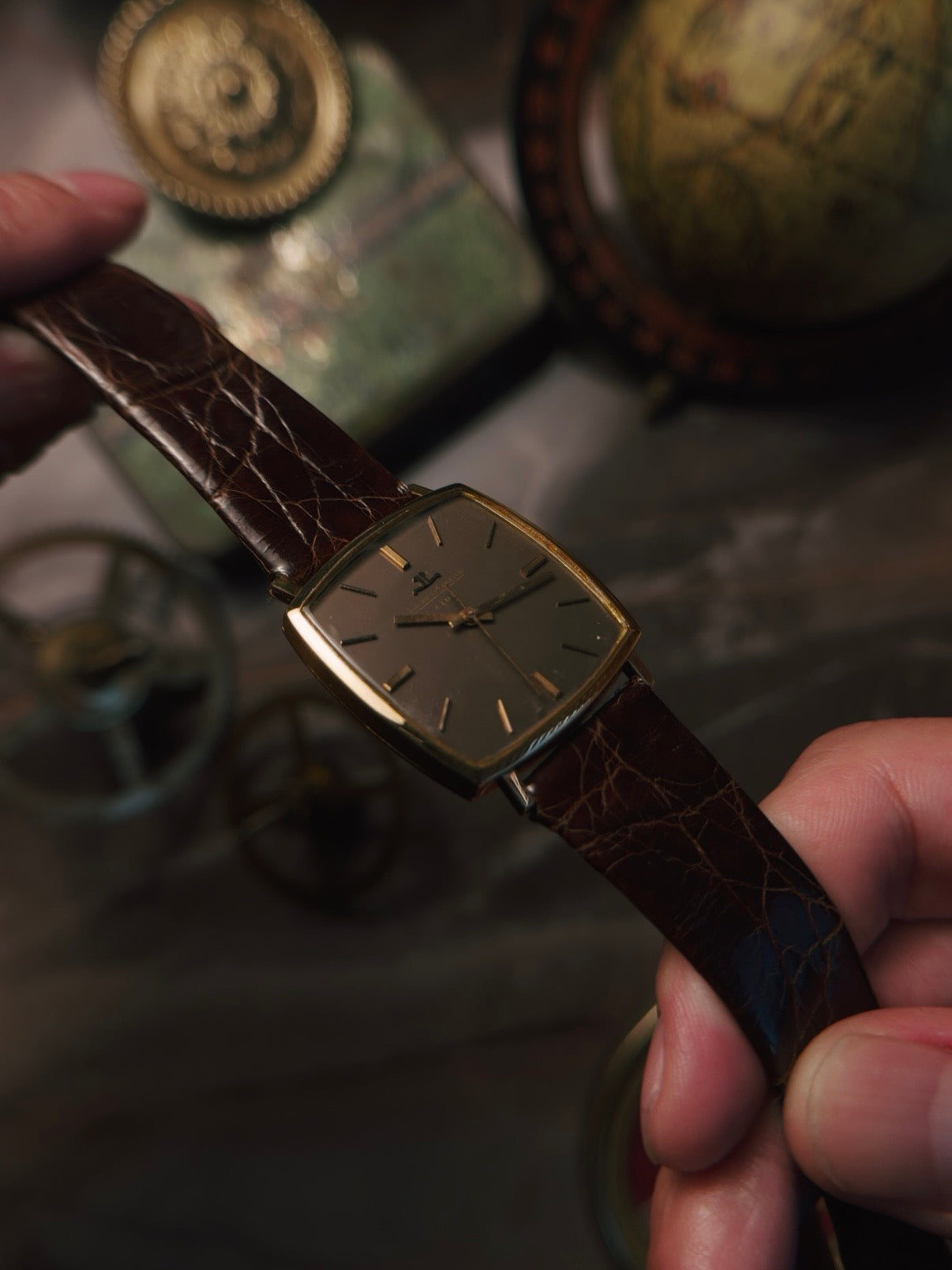 Jaeger-LeCoultre  18K Yellow Gold LECOULTRE CLUB