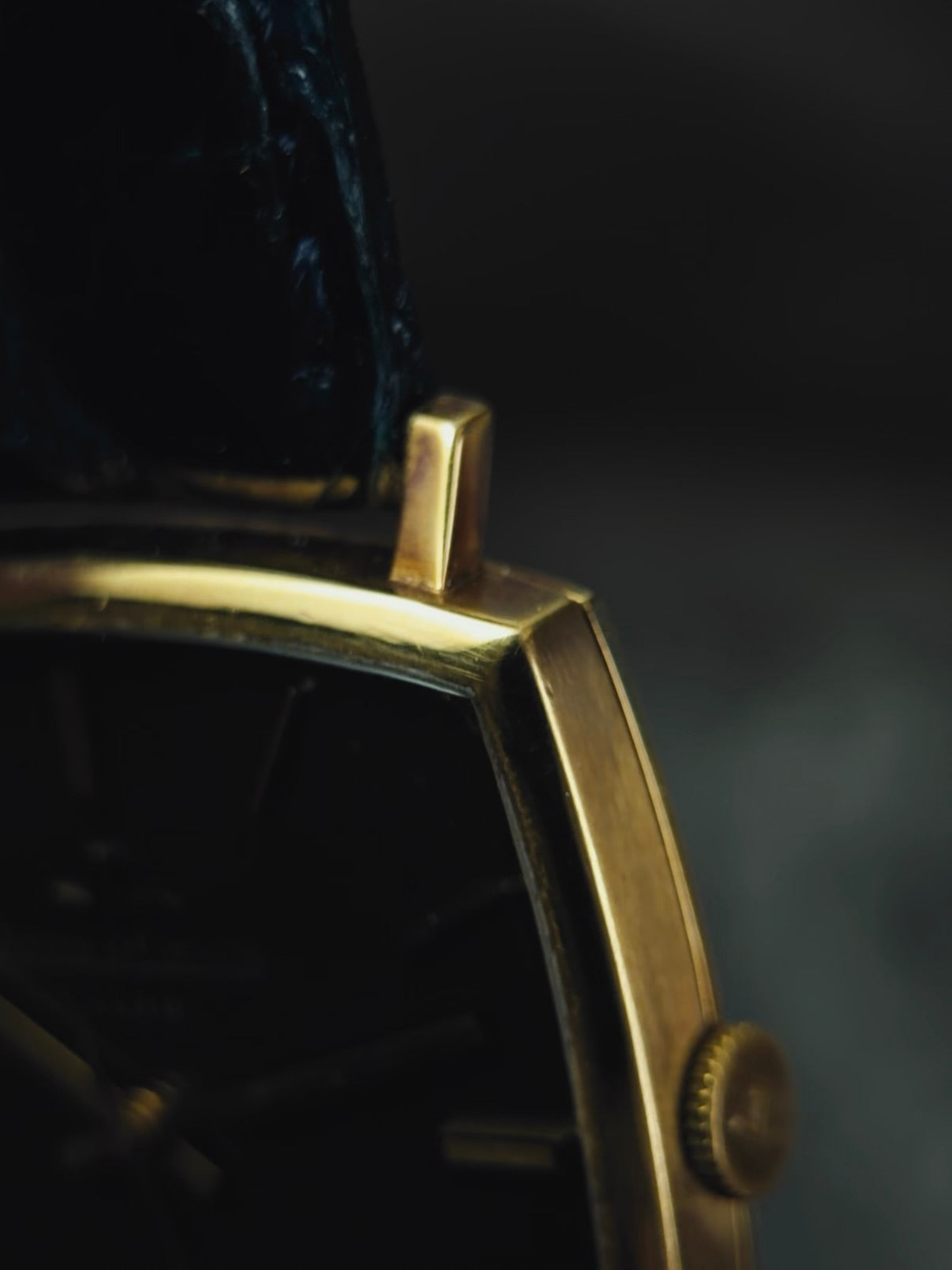 Jaeger-LeCoultre  18K Yellow Gold LECOULTRE CLUB