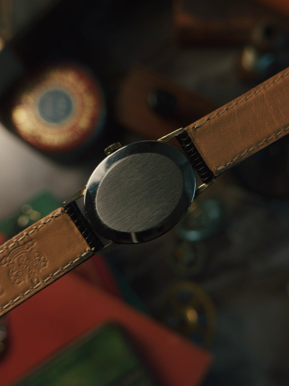 OMEGA Geneve GP Oval Texture 1970s