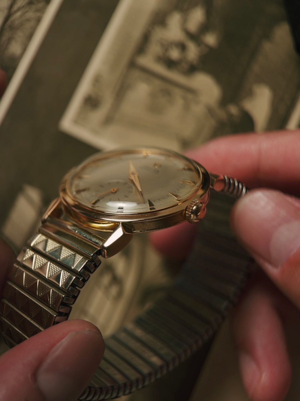 OMEGA 2709 18k Yellow Gold 1952s