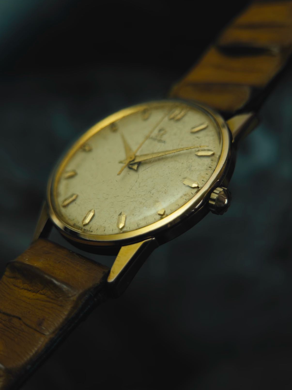 OMEGA Manual Wind GP Vintage Patina Dial 1950s