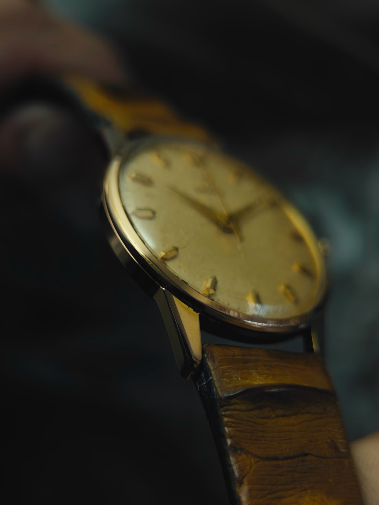 OMEGA Manual Wind GP Vintage Patina Dial 1950s