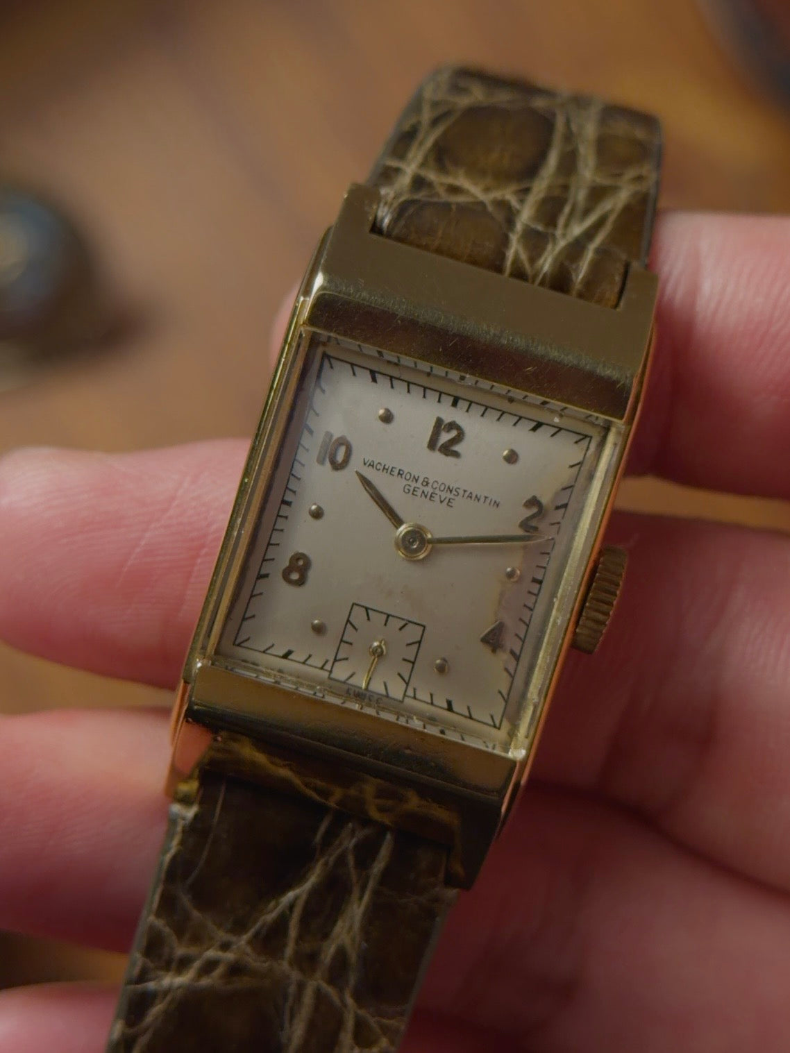 VACHERON CONSTANTIN 18k REQUTANGULAR 1940s