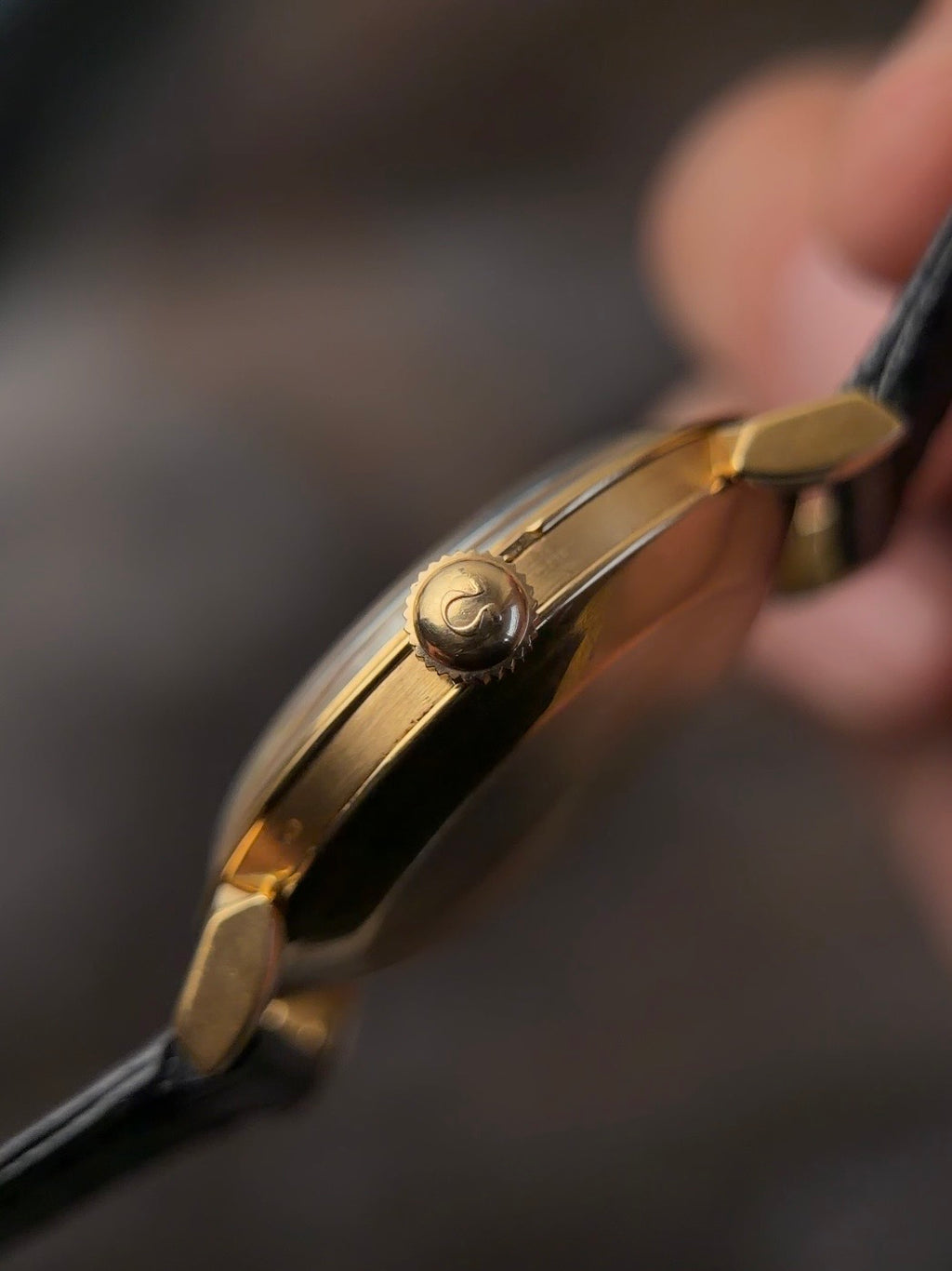 OMEGA 2709 18k Yellow Gold 1952s