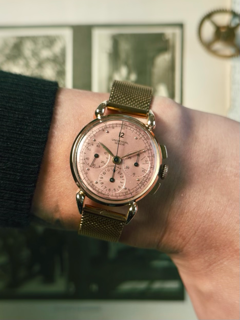 UNIVERSAL GENEVE 18k RED GOLD COMPAX BIG HORN LUG  1945s
