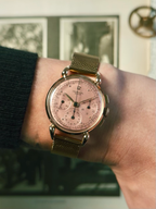 UNIVERSAL GENEVE 18k RED GOLD COMPAX BIG HORN LUG  1945s