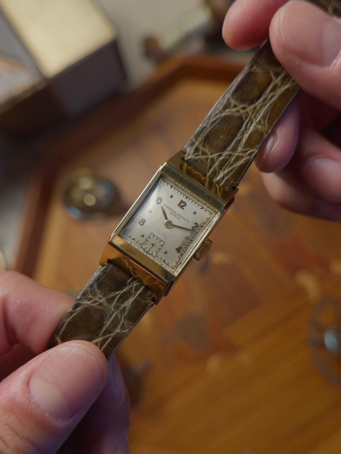 VACHERON CONSTANTIN 18k REQUTANGULAR 1940s