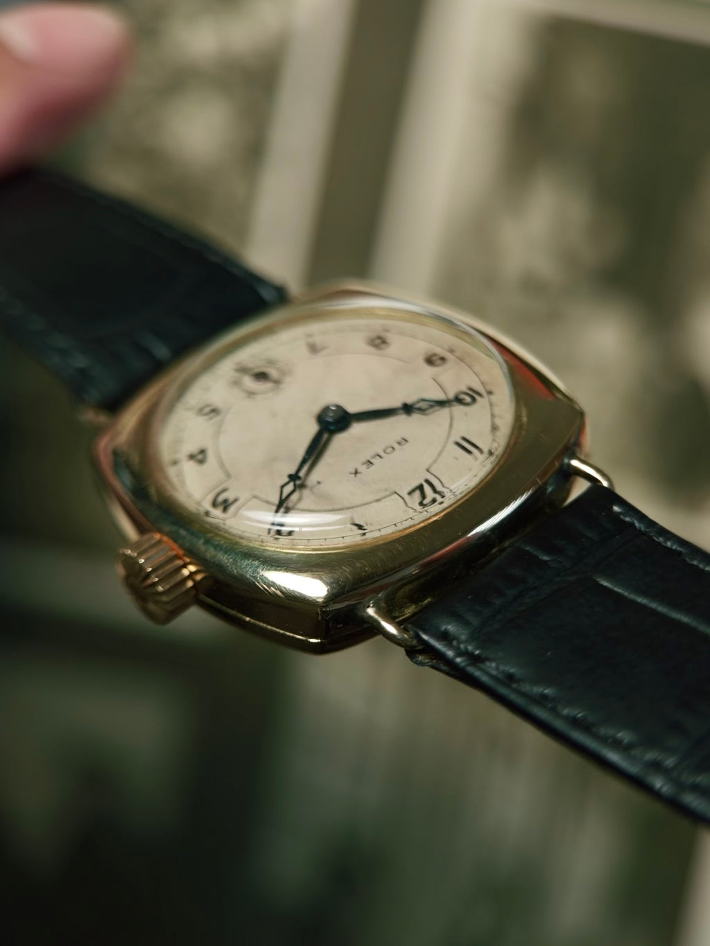 ROLEX  HUNTER TRENCH CUSHION 14K GOLD 1936s
