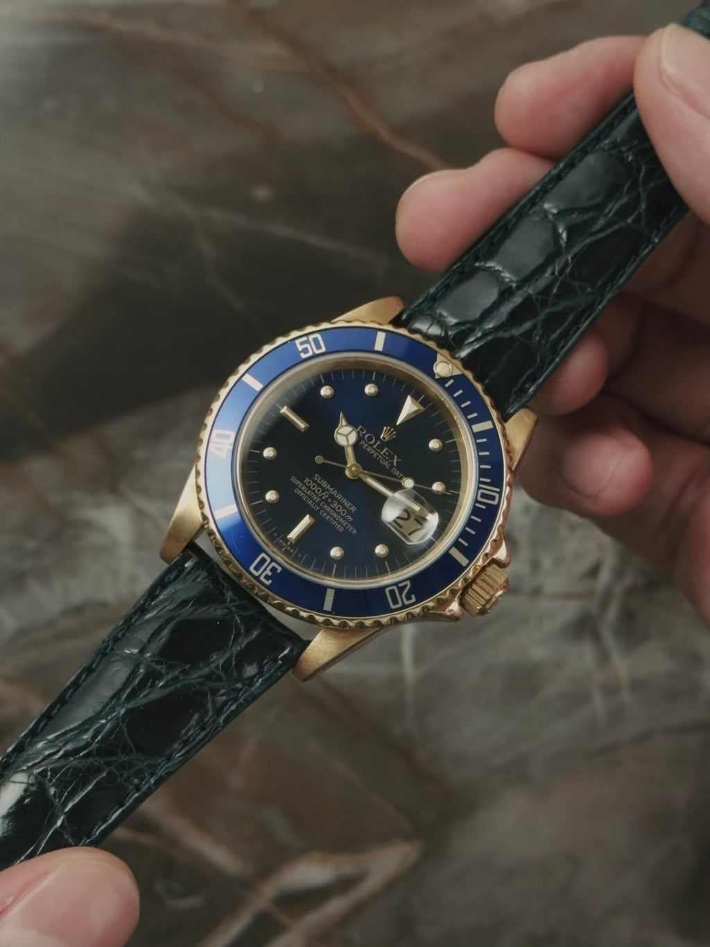 ROLEX 18k YG “Nipple Index” Blue Submariner Date 1984s