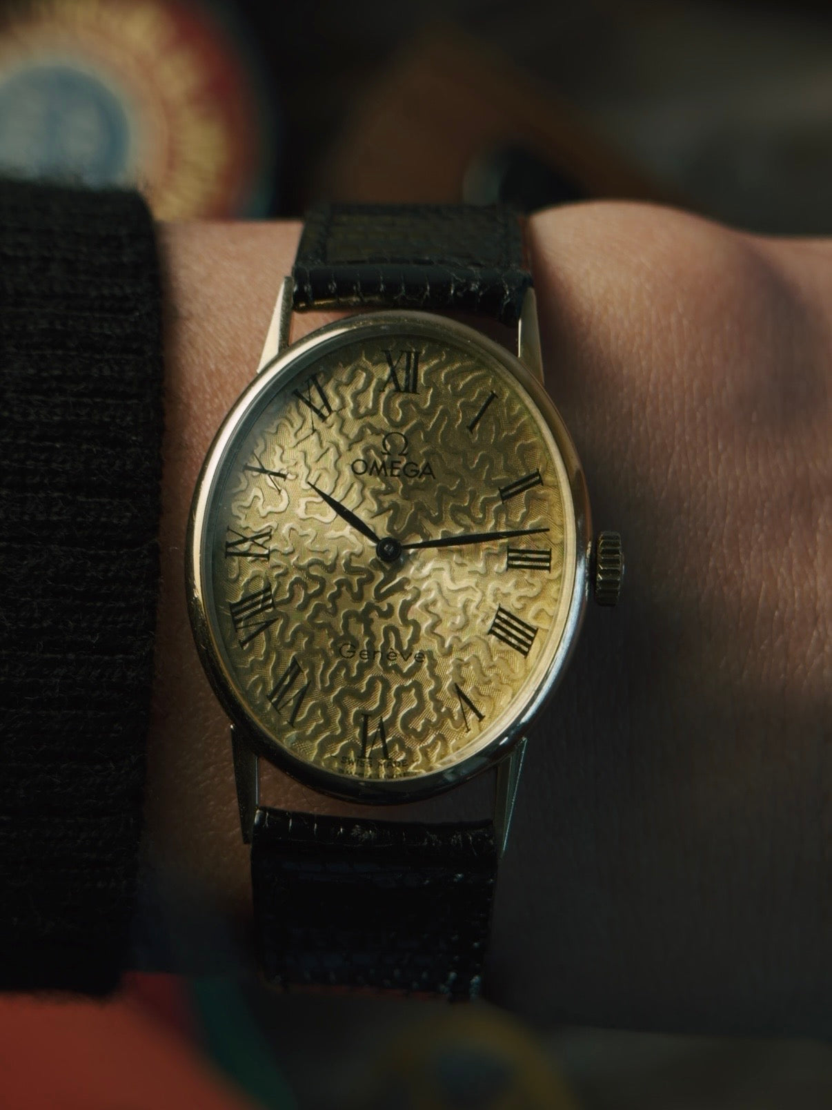 OMEGA Geneve GP Oval Texture 1970s