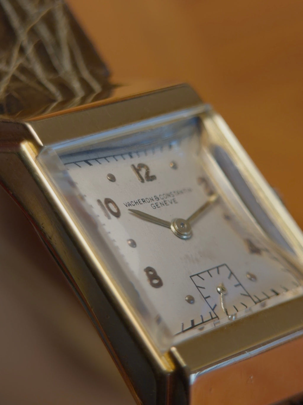 VACHERON CONSTANTIN 18k REQUTANGULAR 1940s