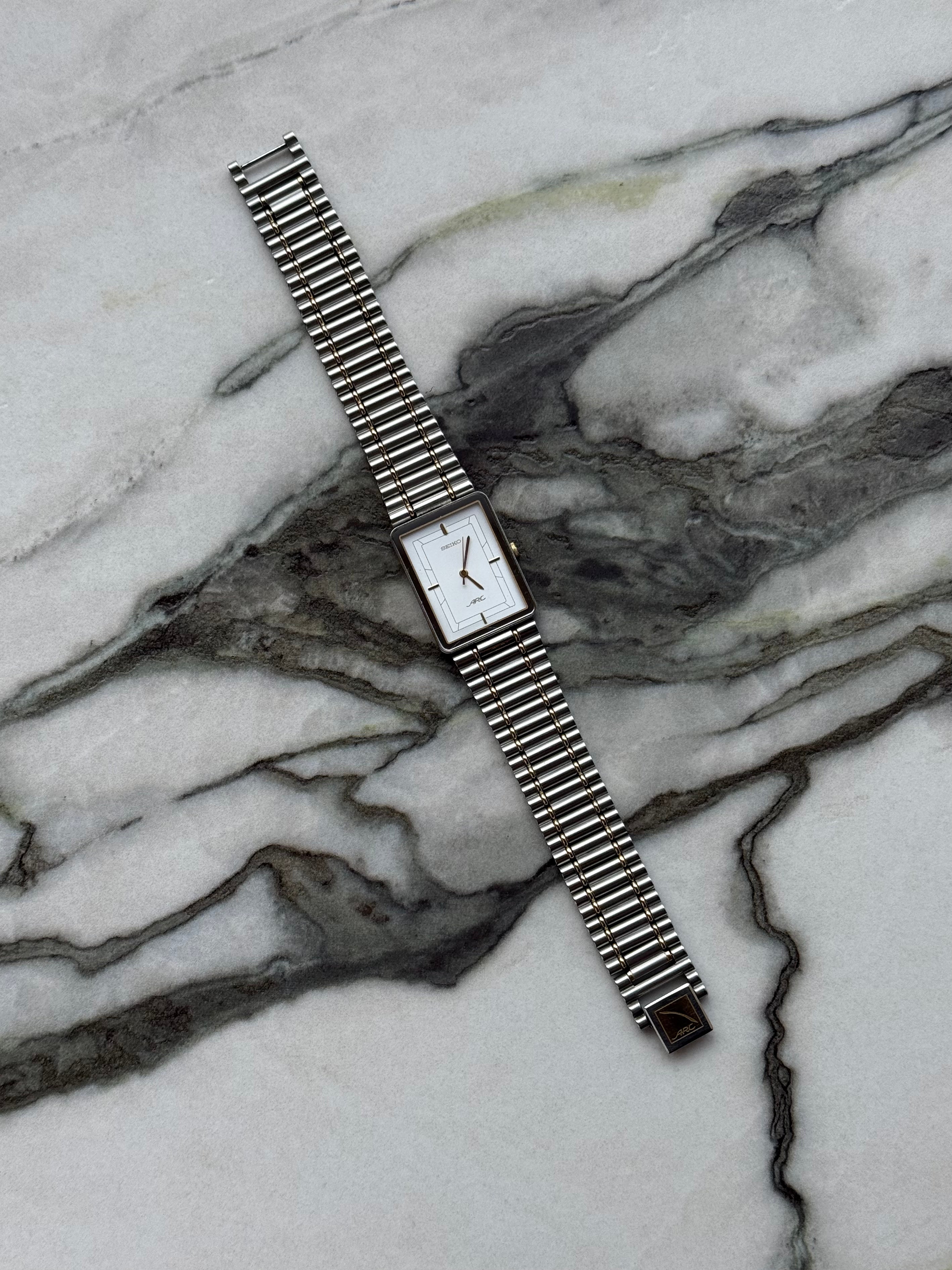 SEIKO ARC “Double Frame Dial” Quartz 1985s