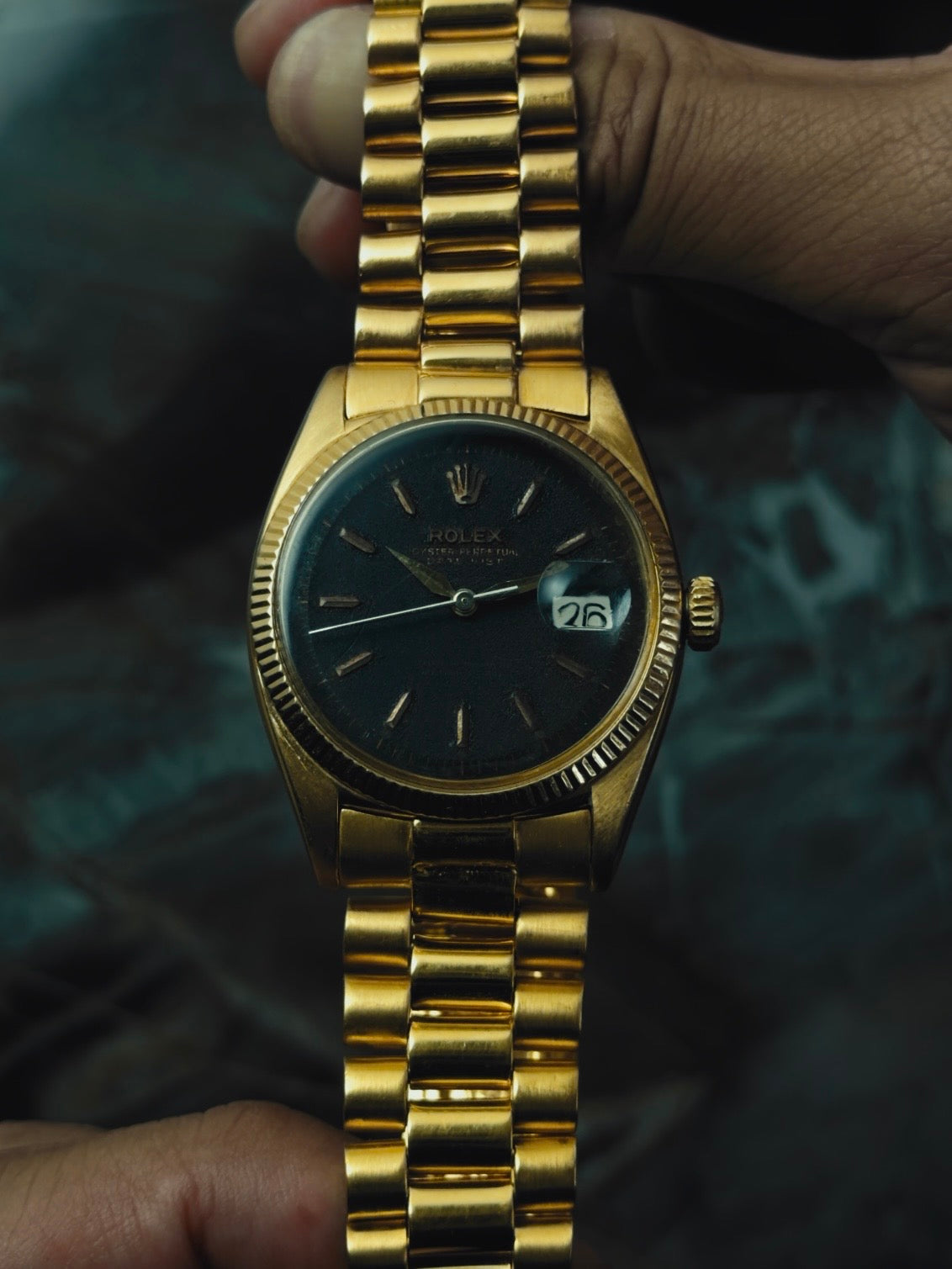 ROLEX 18K Solid Gold Oyster Perpetual Datejust Black Gloss Dial 1965s
