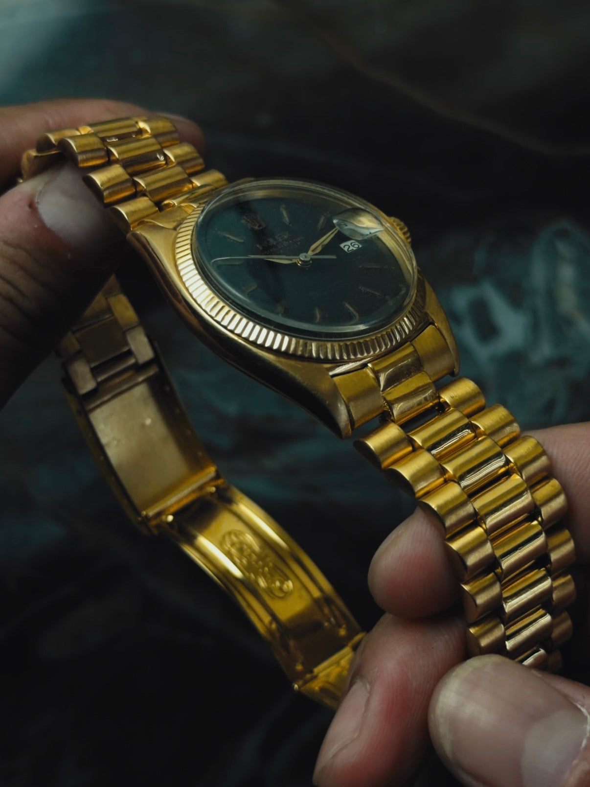 ROLEX 18K Solid Gold Oyster Perpetual Datejust Black Gloss Dial 1965s