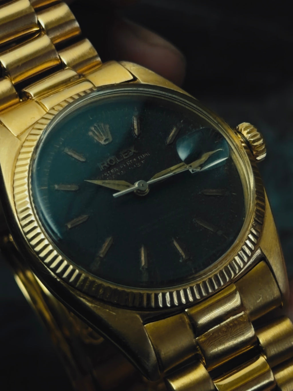ROLEX 18K Solid Gold Oyster Perpetual Datejust Black Gloss Dial 1965s