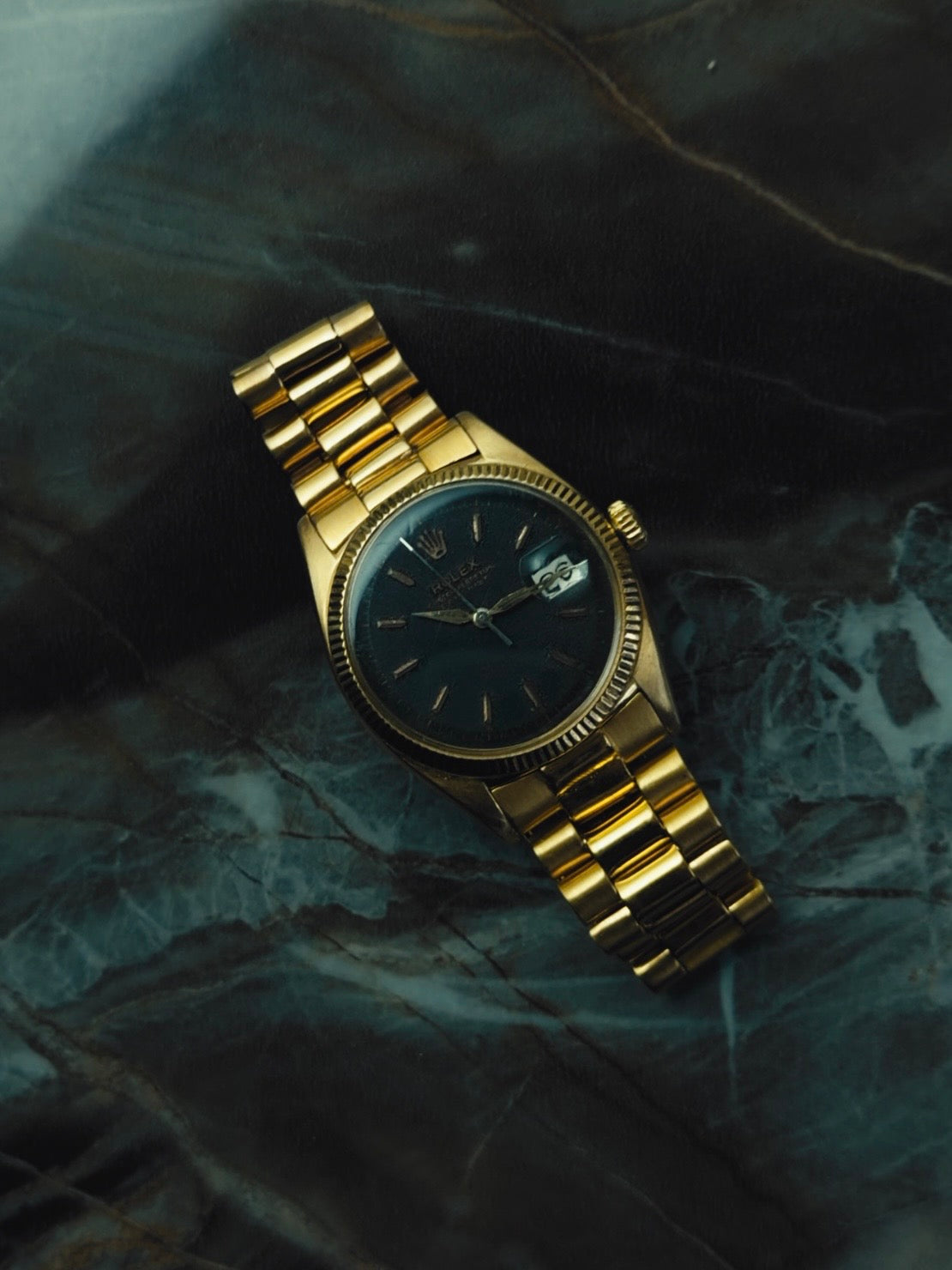 ROLEX 18K Solid Gold Oyster Perpetual Datejust Black Gloss Dial 1965s