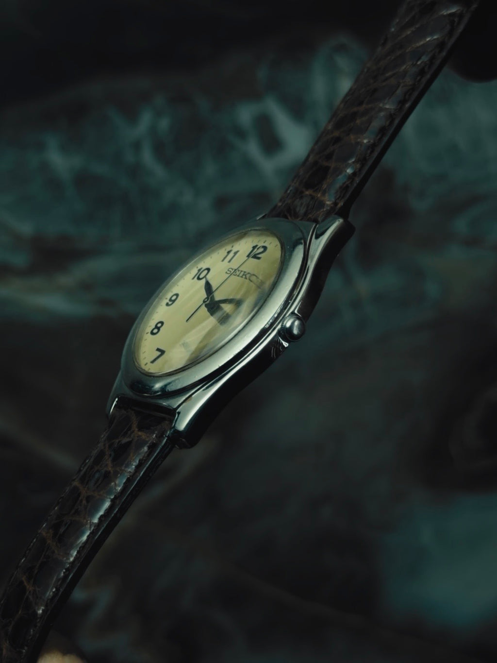 SEIKO AVENUE Arabic Dial Quartz 1993s